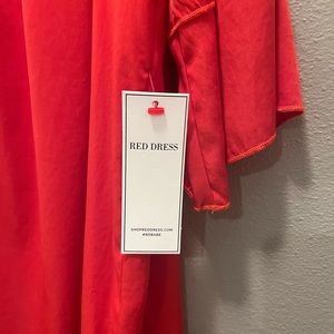 RED DRESS. Cold shoulder dress.